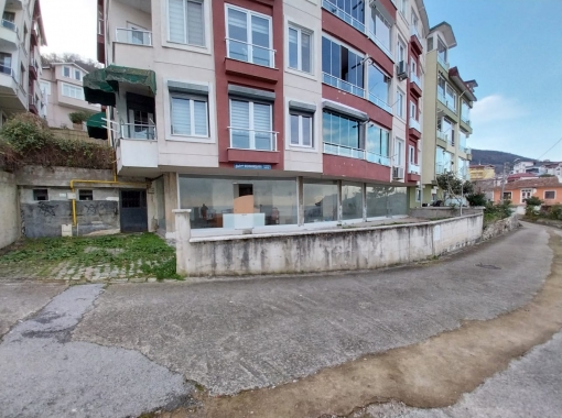 İZYAP'TAN FULL DENİZ MANZARALI SATILIK GENİŞ İŞYERİ